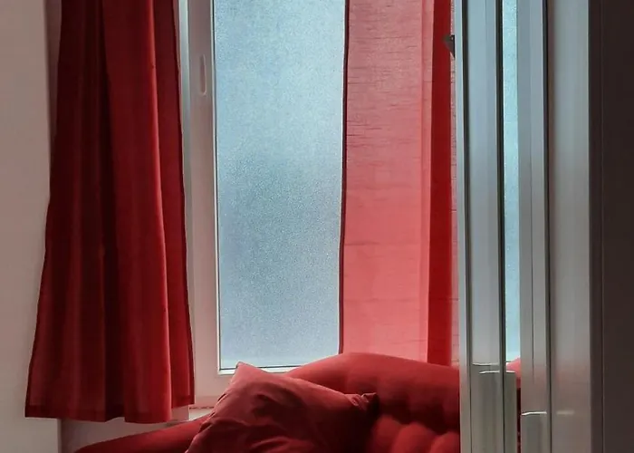 Chambre D\'Hote, La Rouge